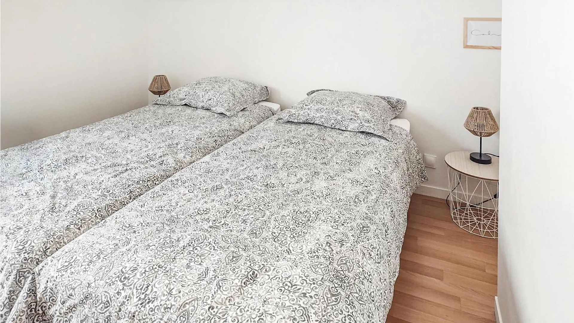Gorgeous Apartment In Carantec With Wifi